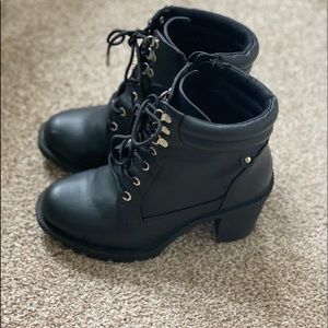 Torrid boots
